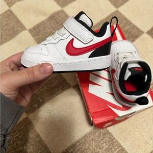 Nike Kids Shoes - White and Red
